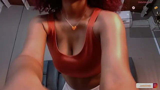 Lorena Vieira  online show from 01-10-25, 11:18