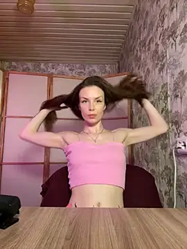 Snapshot of the_perfectgirl chatting on 11-25-25, 08:09 the perfectgirl online show from 11-25-25, 08:09