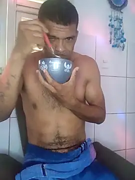 TiagosafadoFortaleza online show from 05-11-26, 03:51