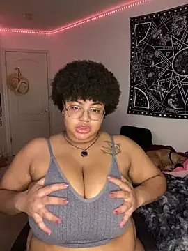 Snapshot of Ectorius chatting on 01-09-25, 03:04 Ectorius online show from 01-09-25, 03:04