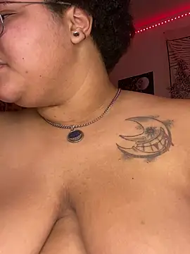 Snapshot of Ectorius chatting on 01-28-25, 07:11 Ectorius online show from 01-28-25, 07:11