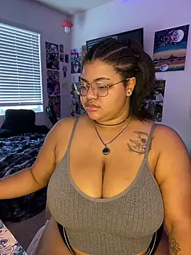 Snapshot of Ectorius chatting on 02-07-25, 10:52 Ectorius online show from 02-07-25, 10:52