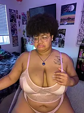 Snapshot of Ectorius chatting on 03-19-25, 12:15 Ectorius online show from 03-19-25, 12:15