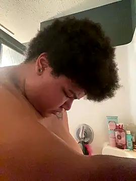 Snapshot of Ectorius chatting on 10-02-25, 11:01 Ectorius online show from 10-02-25, 11:01