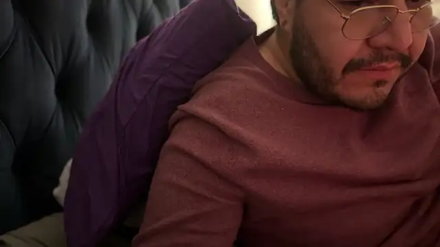 Snapshot of bearcloudcomputa chatting on 01-28-25, 08:57 bearcloudcomputa online show from 01-28-25, 08:57