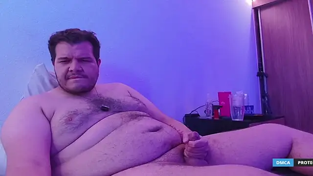 Snapshot of bearcloudcomputa chatting on 10-25-25, 04:24 bearcloudcomputa online show from 10-25-25, 04:24