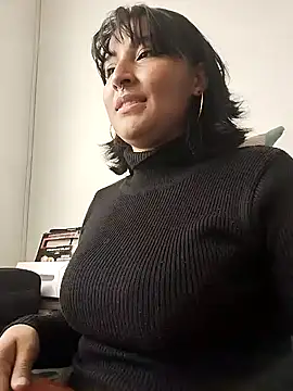 Pauilina online show from 12-19-24, 07:07