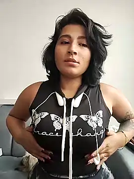 Pauilina online show from 12-29-24, 08:48