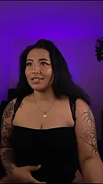 Pauilina online show from 04-28-26, 05:40