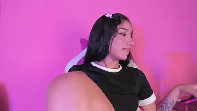 Snapshot of Mereo_leona chatting on 12-11-24, 01:58 Mereo leona online show from 12-11-24, 01:58