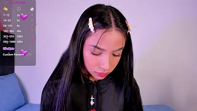 Snapshot of Mereo_leona chatting on 09-09-25, 12:21 Mereo leona online show from 09-09-25, 12:21