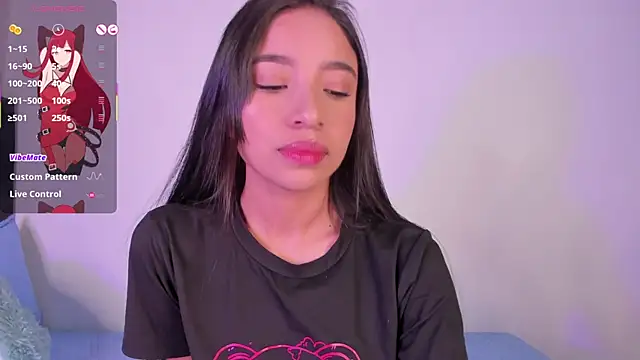 Snapshot of Mereo_leona chatting on 09-30-25, 01:54 Mereo leona online show from 09-30-25, 01:54