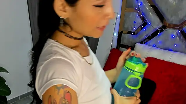 Snapshot of BRITHANY_SPARK chatting on 01-04-25, 07:34 BRITHANY SPARK online show from 01-04-25, 07:34