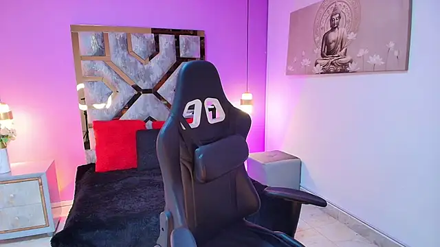 BRITHANY SPARK online show from 10-05-25, 03:38