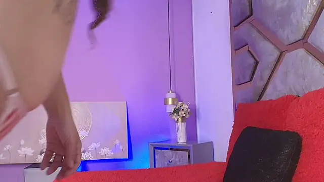 Snapshot of BRITHANY_SPARK chatting on 11-27-25, 04:14 BRITHANY SPARK online show from 11-27-25, 04:14