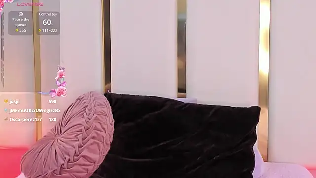 SalommeFlores online show from 02-01-25, 03:41