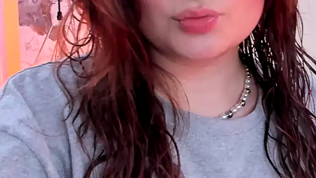 SalommeFlores online show from 10-05-25, 07:23