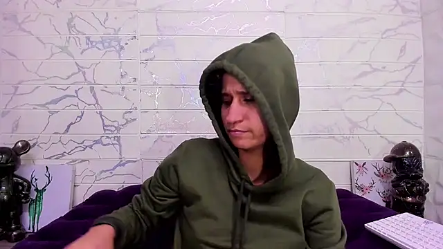 Im Milan Rs online show from 02-06-25, 03:27