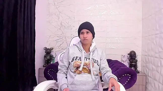 Im Milan Rs online show from 02-12-25, 12:05