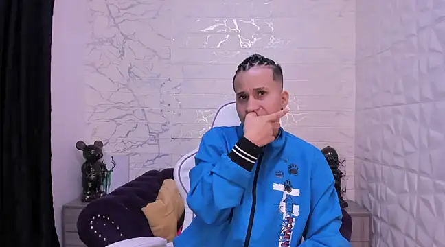 Im Milan Rs online show from 02-22-25, 03:12