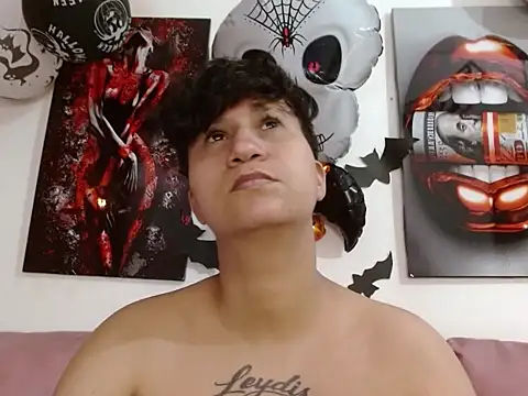 Im Milan Rs online show from 10-23-25, 07:56