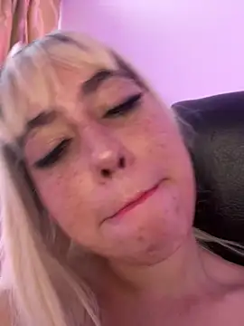 HannaSmiith online show from 03-10-25, 01:21