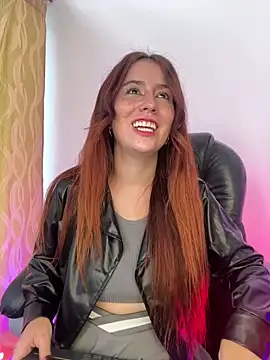 HannaSmiith online show from 03-18-25, 03:10