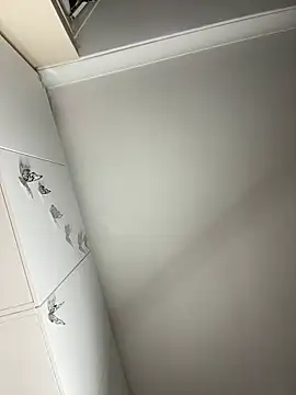 Snapshot of EllyChantal_11 chatting on 01-02-25, 08:46 EllyChantal 11 online show from 01-02-25, 08:46