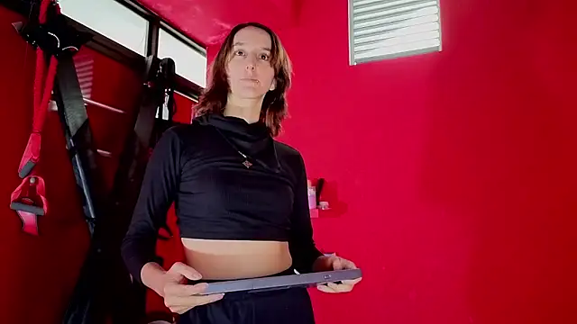 Ambar Roux  online show from 05-05-26, 12:02