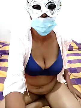 Snapshot of Amaaya_Baby chatting on 01-15-25, 04:36 Amaaya Baby online show from 01-15-25, 04:36