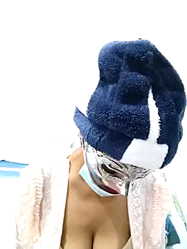 Snapshot of Amaaya_Baby chatting on 03-05-25, 01:21 Amaaya Baby online show from 03-05-25, 01:21