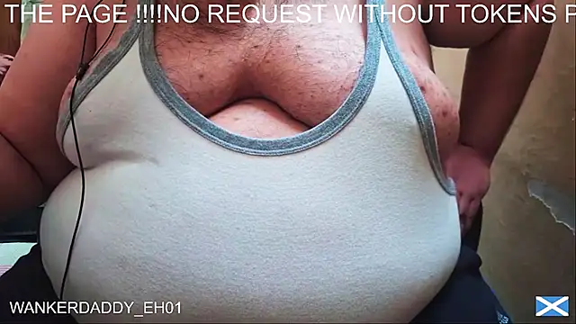 Snapshot of WANKERDADDY_EH01 chatting on 01-08-25, 11:21 WANKERDADDY EH01 online show from 01-08-25, 11:21
