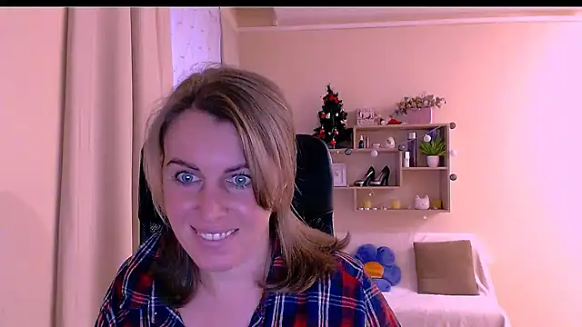 Hot Milady online show from 01-27-25, 01:52