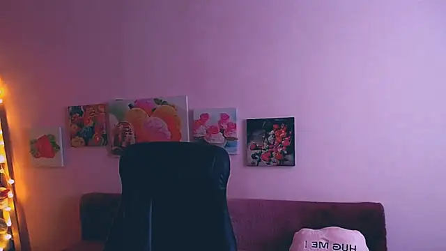 Hot Milady online show from 02-06-25, 07:35