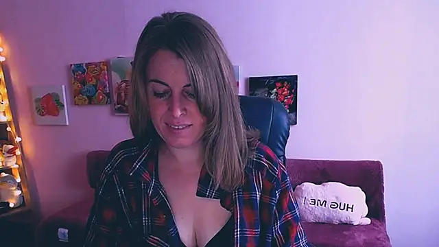 Hot Milady online show from 02-18-25, 08:16