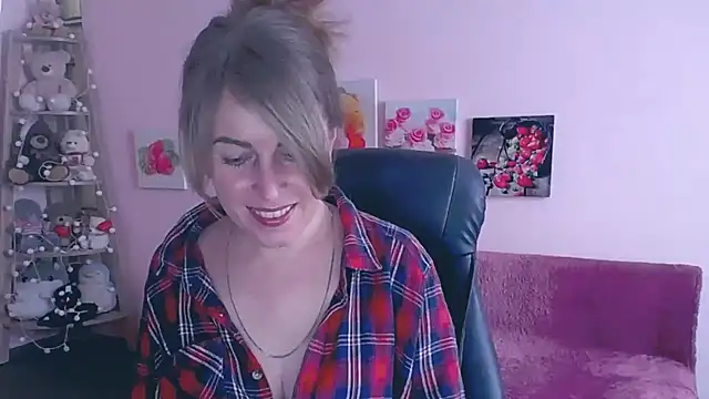 Hot Milady online show from 03-21-25, 08:39