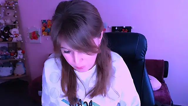 Hot Milady online show from 03-17-26, 09:01