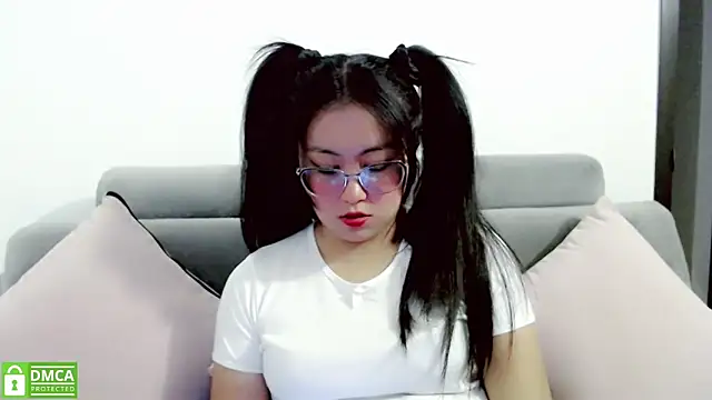 Snapshot of mariana_katto chatting on 12-11-24, 12:44 mariana katto online show from 12-11-24, 12:44