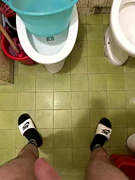 Snapshot of Miky_21 chatting on 09-23-25, 12:24 Miky 21 online show from 09-23-25, 12:24