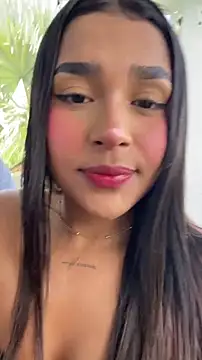 Snapshot of Mariangel_11 chatting on 05-08-26, 02:33 Mariangel 11 online show from 05-08-26, 02:33