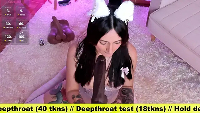 Snapshot of Bonnypetite- chatting on 12-18-24, 05:21 Bonnypetite- online show from 12-18-24, 05:21