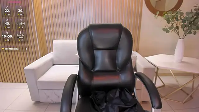 ValeriaRoldanX online show from 03-21-25, 09:34