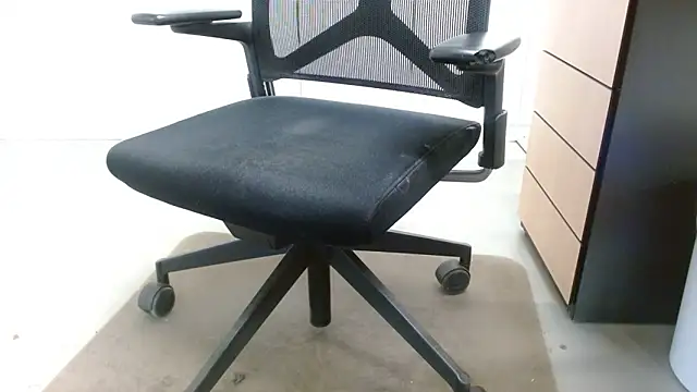 lovewalknaked online show from 12-20-25, 10:44