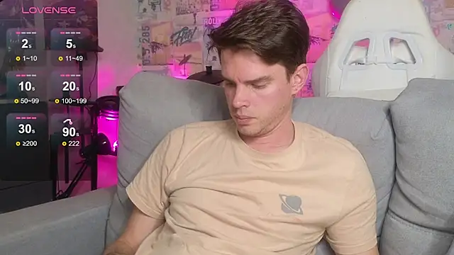 Mike Burn online show from 11-26-25, 01:12