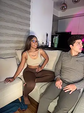 tiana nave online show from 04-19-26, 02:44