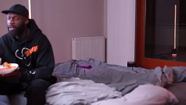 MacTroy online show from 01-15-25, 11:08