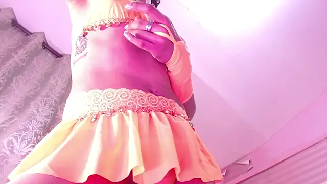 giselle ocampo online show from 02-05-25, 04:47