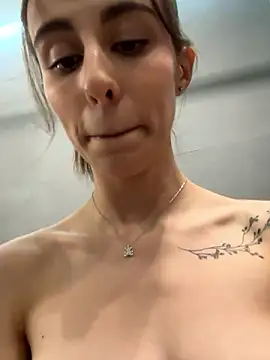 HellPeach online show from 12-06-24, 09:13