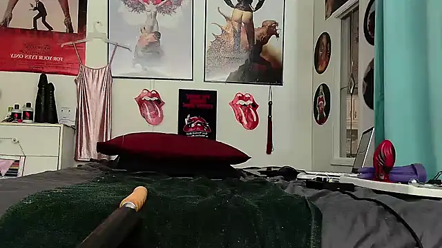 Snapshot of Alice_Love_69 chatting on 12-08-24, 02:07 Alice Love 69 online show from 12-08-24, 02:07