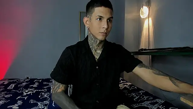 Travistanner 28 online show from 02-12-26, 10:32